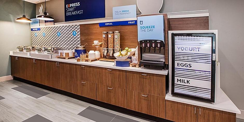 Holiday Inn Express & Suites Palm Desert - Millennium By Ihg Экстерьер фото