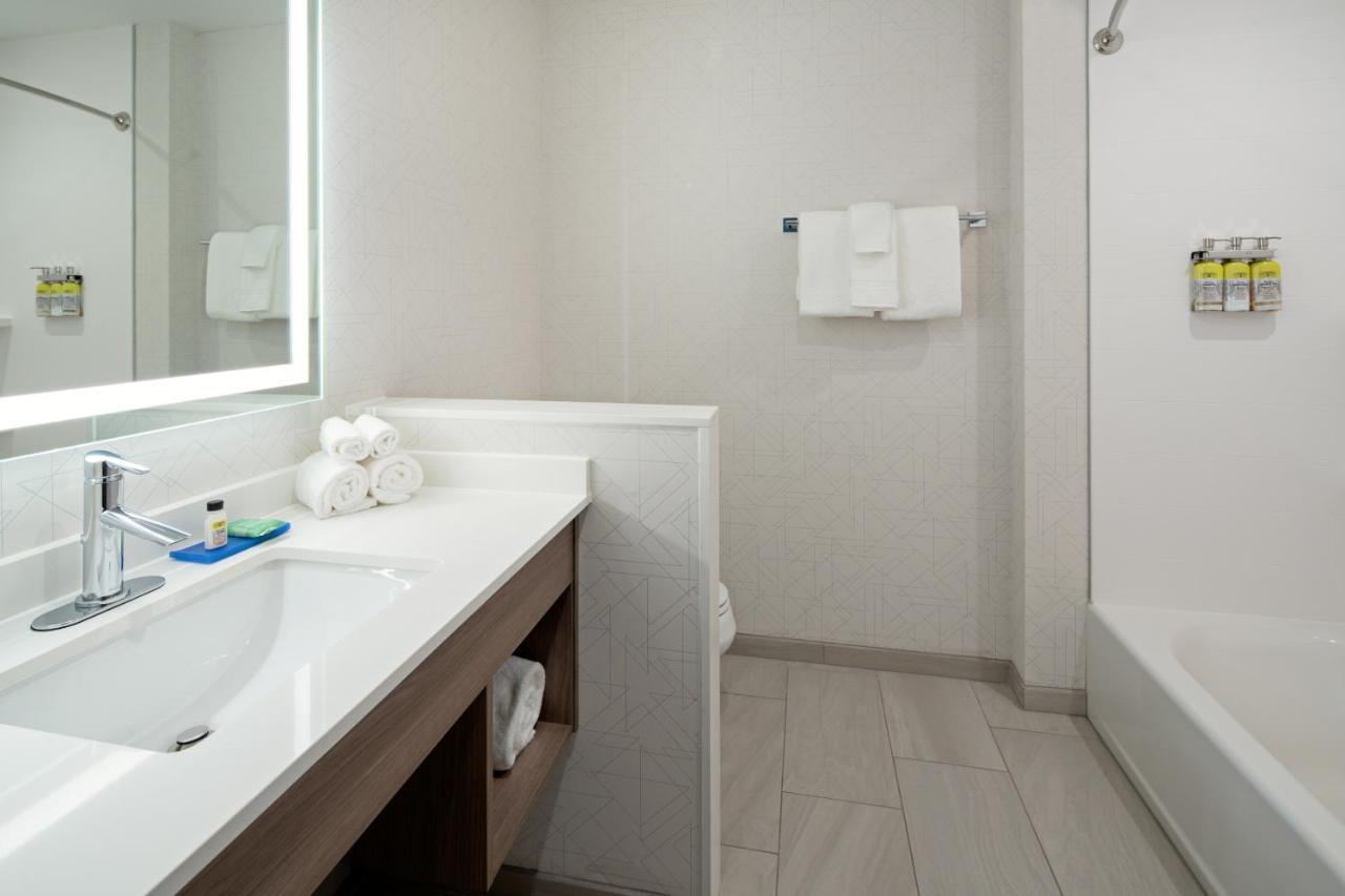 Holiday Inn Express & Suites Palm Desert - Millennium By Ihg Экстерьер фото