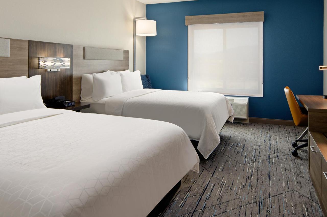 Holiday Inn Express & Suites Palm Desert - Millennium By Ihg Экстерьер фото