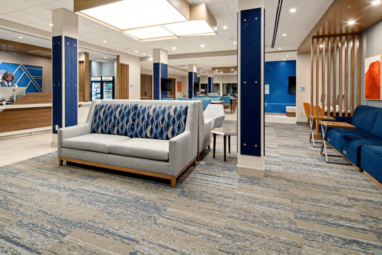 Holiday Inn Express & Suites Palm Desert - Millennium By Ihg Экстерьер фото